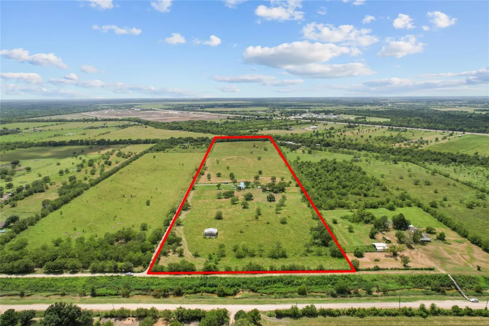 910 County Road 491 Dayton, TX 77535