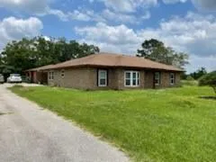 318 County Road 296d Alvin, TX 77511