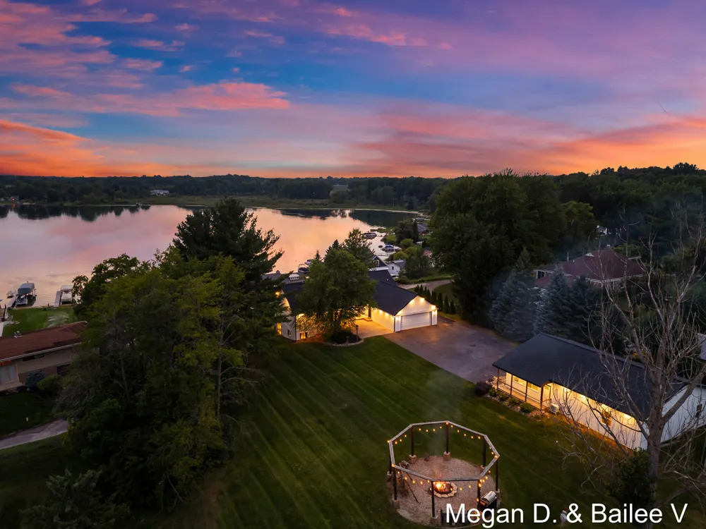 11860 5 Mile Road NE Grattan Township, MI 49331