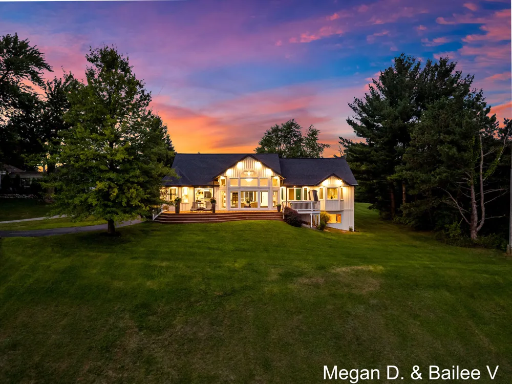 11860 5 Mile Road NE Grattan Township, MI 49331