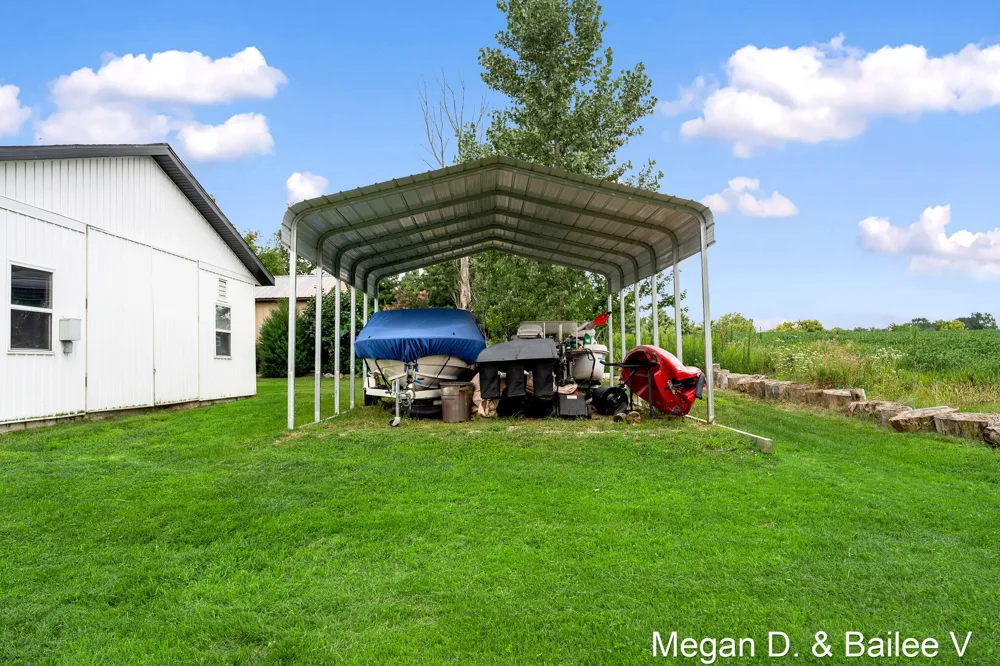 11860 5 Mile Road NE Grattan Township, MI 49331