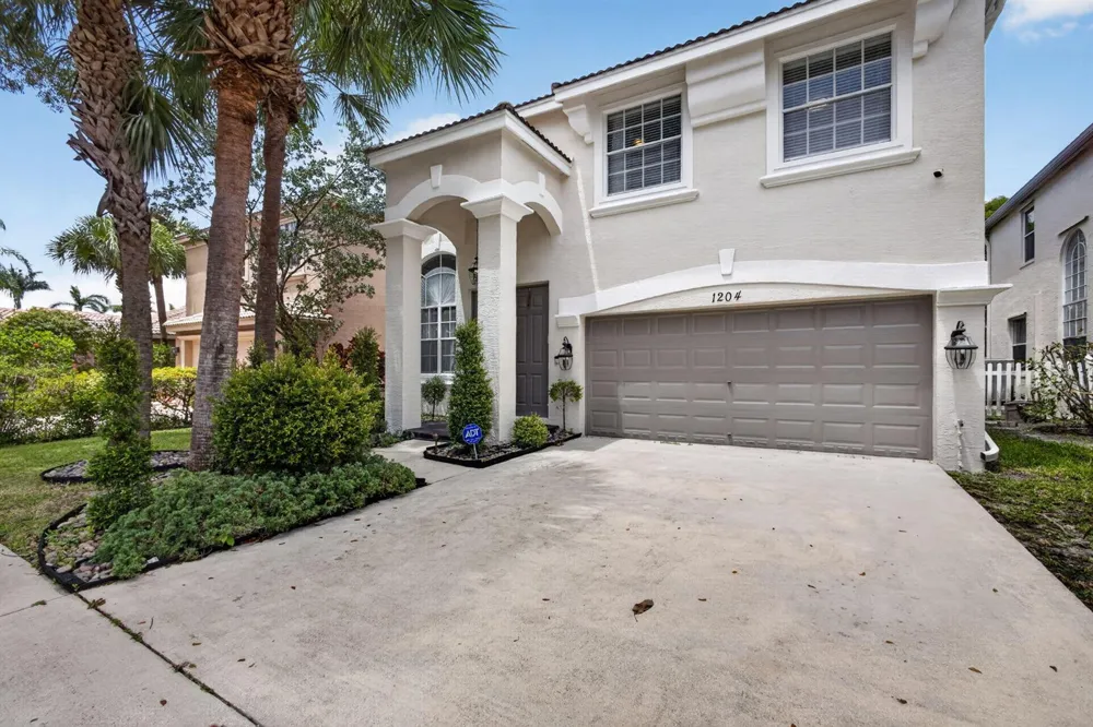 1204 OAKWATER DRIVE Royal Palm Beach, FL 33411