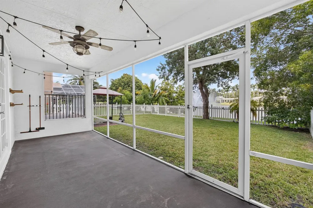 1204 OAKWATER DRIVE Royal Palm Beach, FL 33411