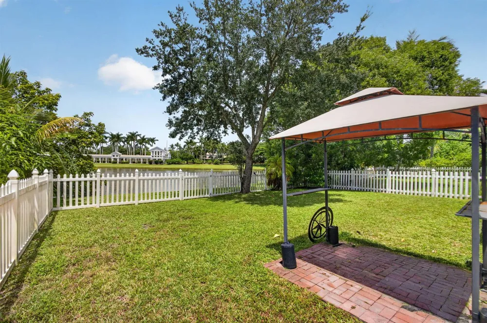 1204 OAKWATER DRIVE Royal Palm Beach, FL 33411