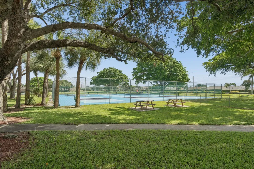 67 Kingfisher Way Boynton Beach, FL 33436
