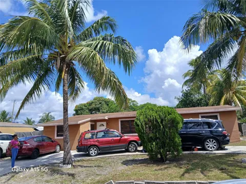 761 NE 43rd Court