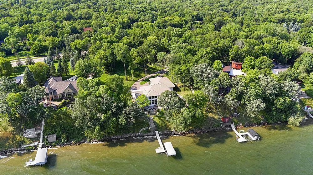 8995 Shore Drive Spicer, MN 56288