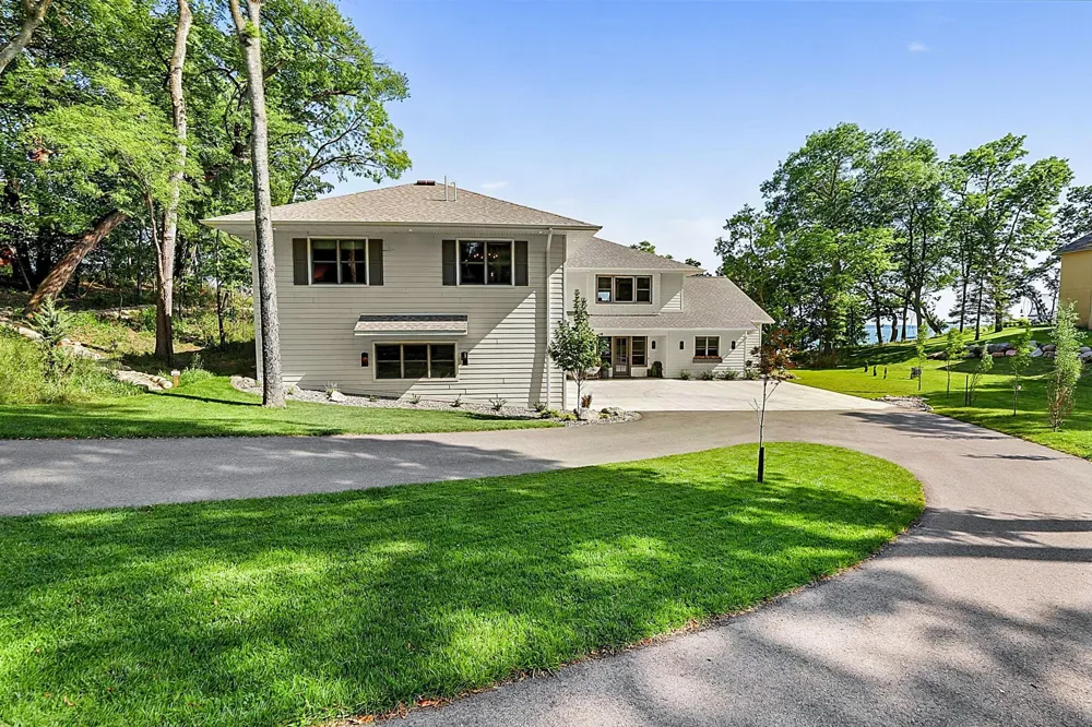 8995 Shore Drive Spicer, MN 56288