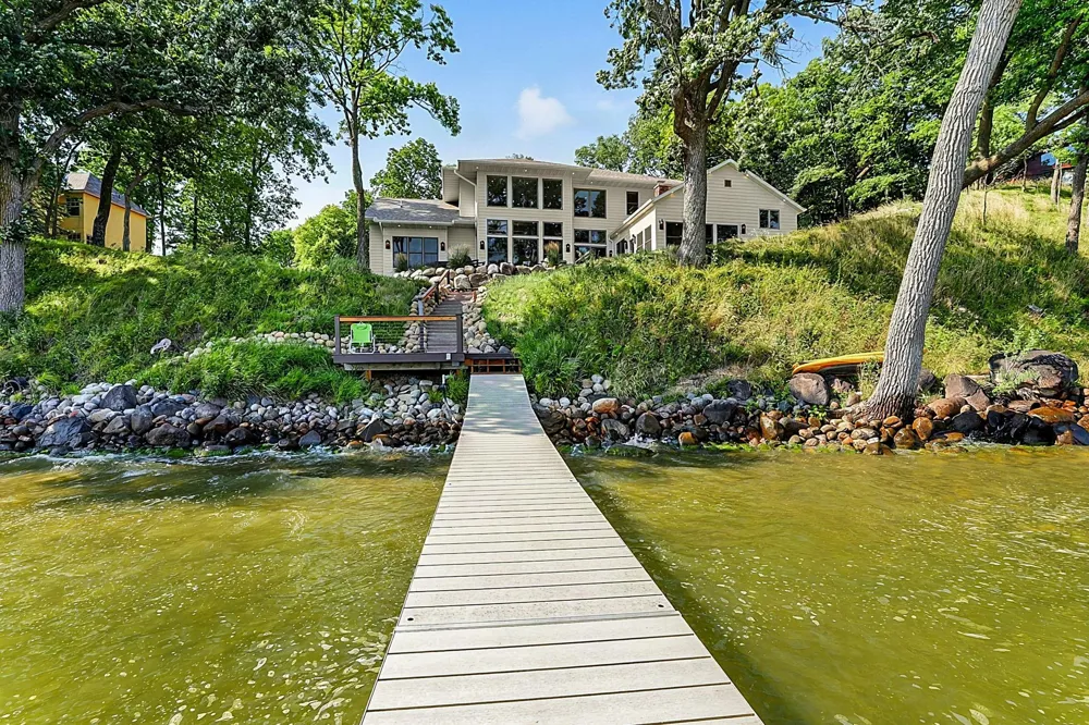 8995 Shore Drive Spicer, MN 56288