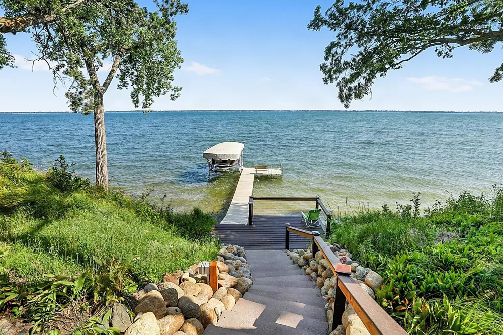 8995 Shore Drive Spicer, MN 56288