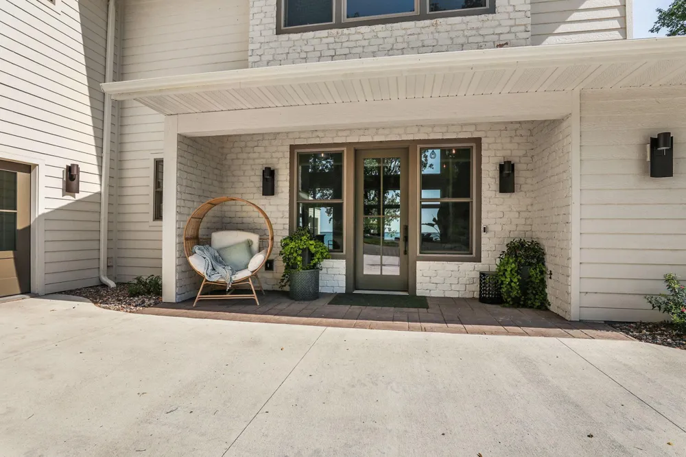 8995 Shore Drive Spicer, MN 56288
