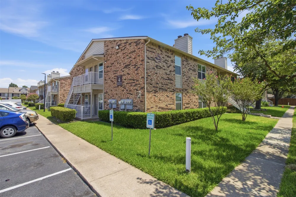 2200 E Trinity Mills Road #402 Carrollton, TX 75006