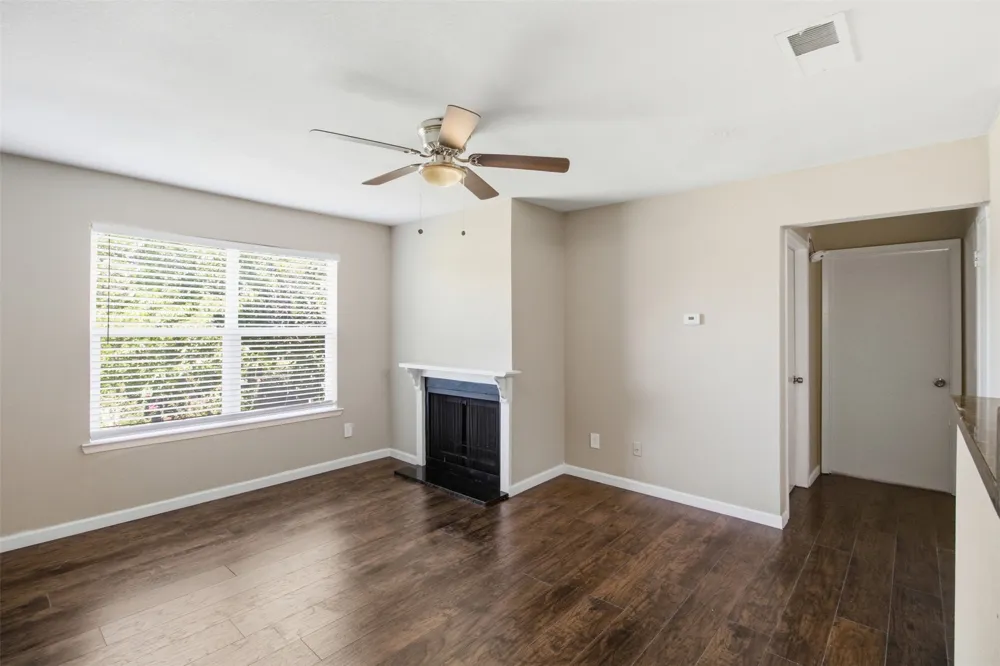 2200 E Trinity Mills Road #402 Carrollton, TX 75006