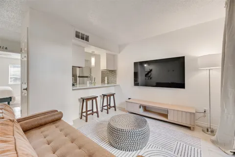 1810 Garrett Avenue #119