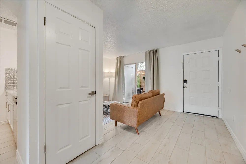 1810 Garrett Avenue #119 Dallas, TX 75206
