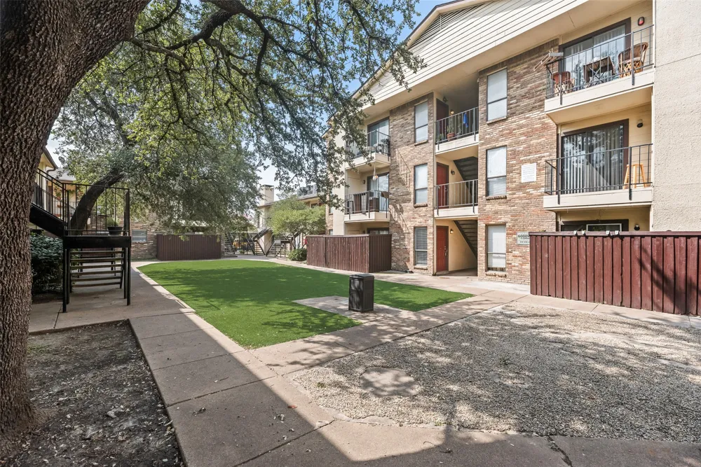 1810 Garrett Avenue #119 Dallas, TX 75206