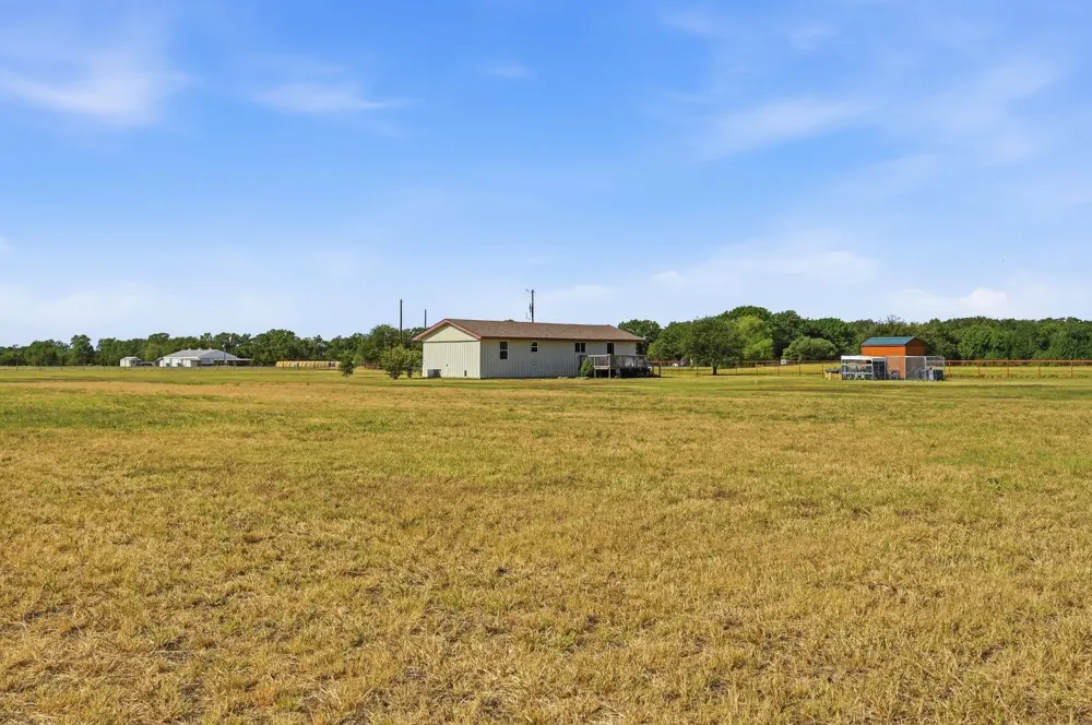 1802 Batey Road Collinsville, TX 76233