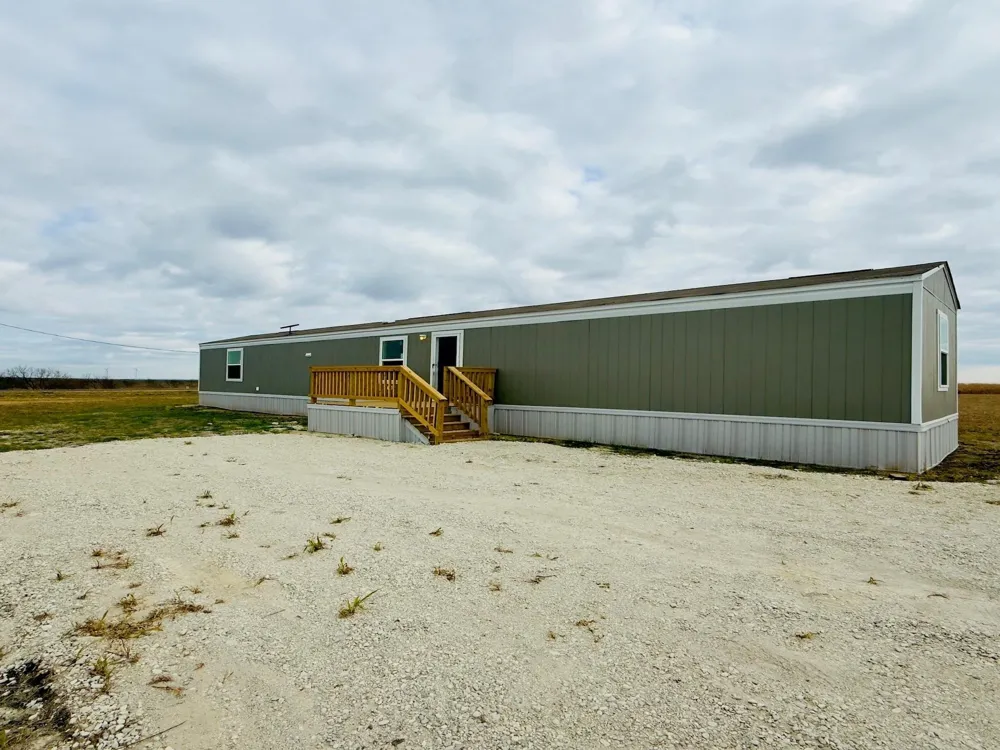 703 Sun Land Circle Dawson, TX 76639