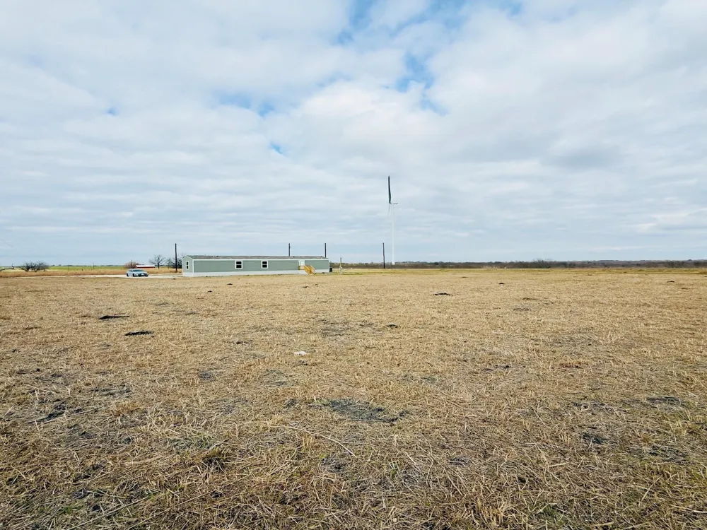 703 Sun Land Circle Dawson, TX 76639