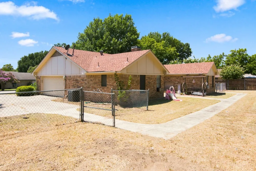 514 Dorothy Lane Justin, TX 76247