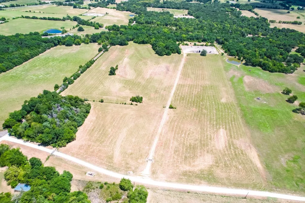 FCR 520 Fairfield, TX 75840