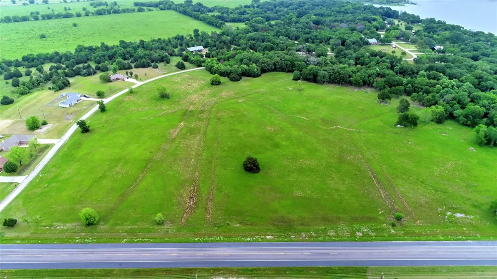 Center Drive Point, TX 75472