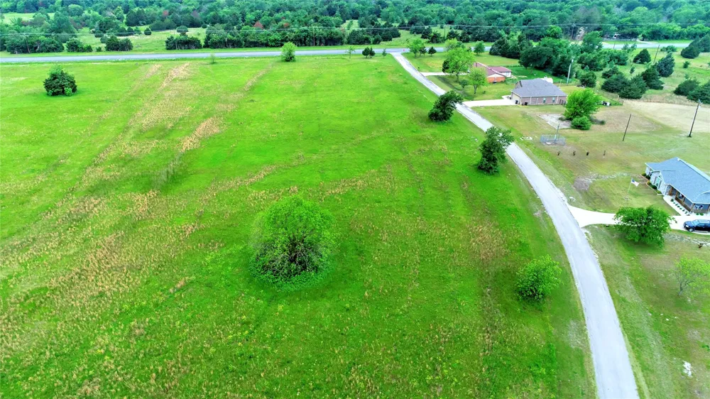 Center Drive Point, TX 75472