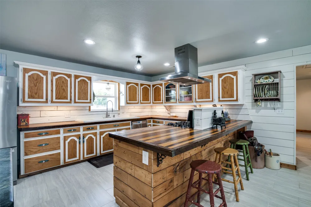200 Vz County Road 2403 Canton, TX 75103