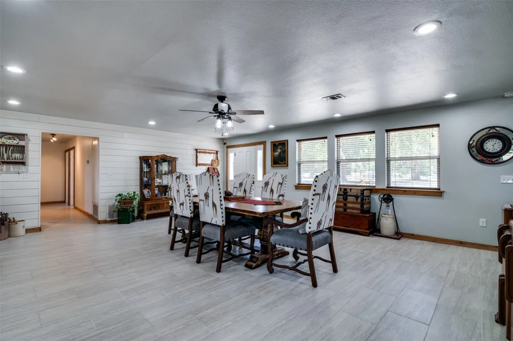 200 Vz County Road 2403 Canton, TX 75103