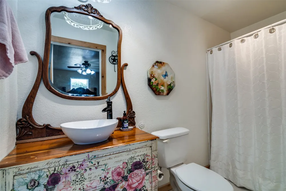 200 Vz County Road 2403 Canton, TX 75103