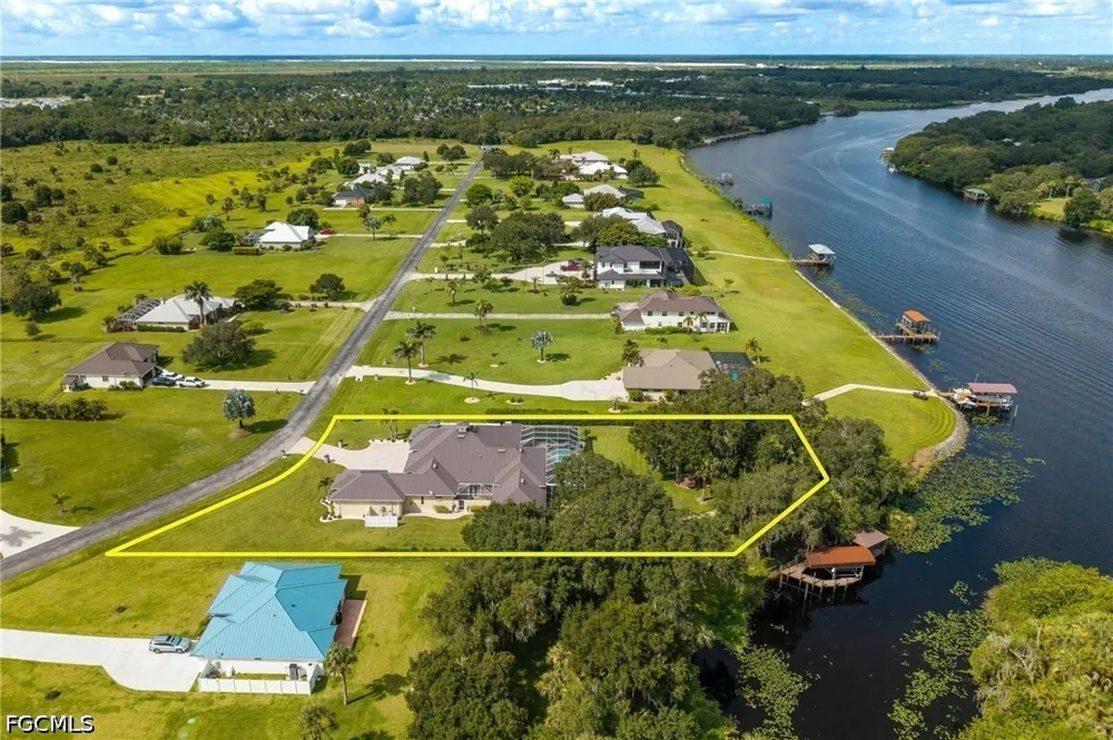 River Blossom Lane Fort Denaud, FL 33935
