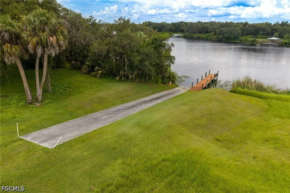 River Blossom Lane Fort Denaud, FL 33935