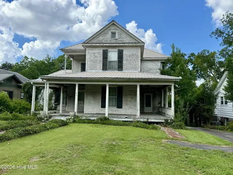 913 Fayetteville Road