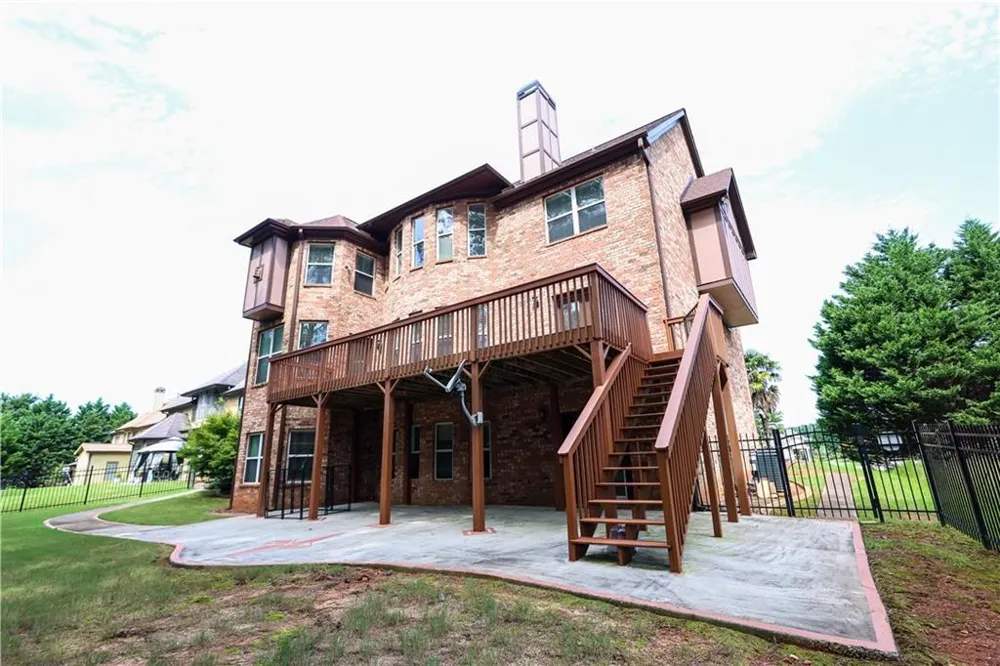 2389 Apalachee Crucis Lane Dacula, GA 30019
