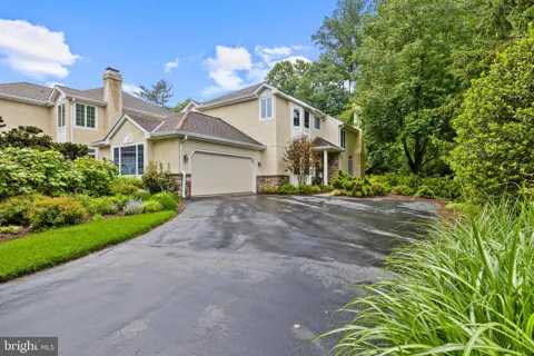 124 PIQUA CIRCLE