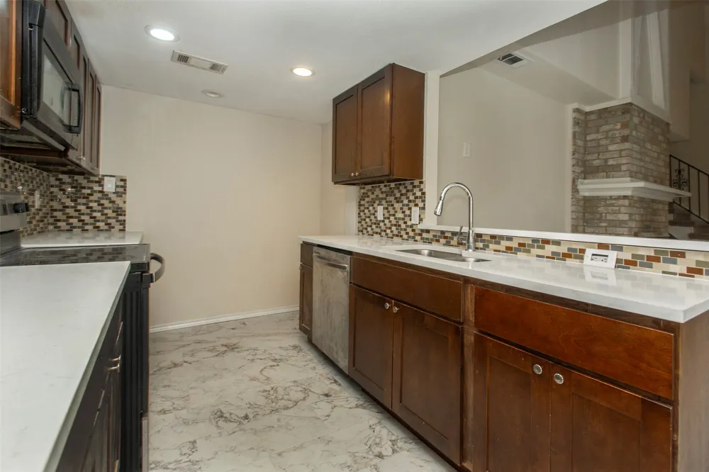 1808 Rainbow Drive Richardson, TX 75081