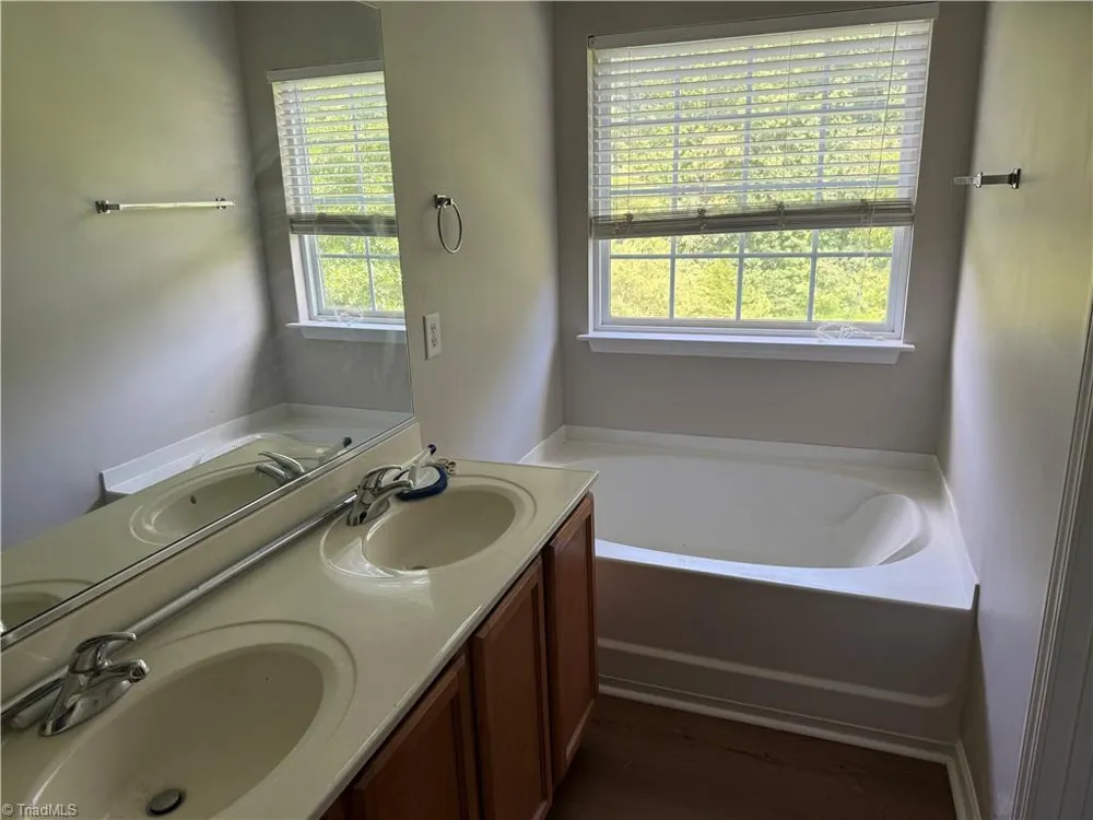 157 Dunbarton Court Winston-Salem, NC 27107