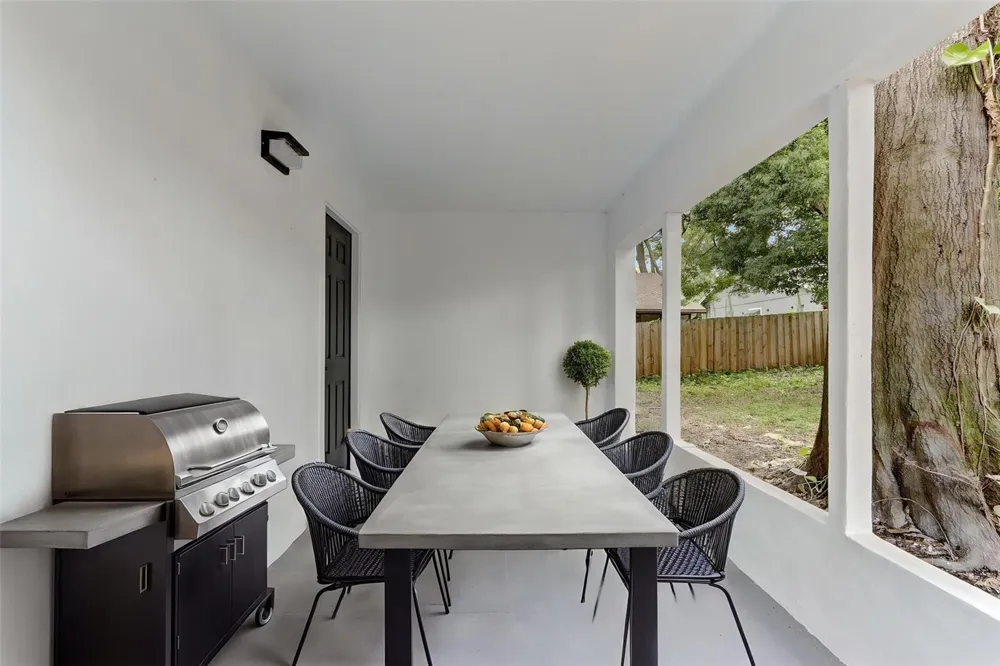 7711 LAKESIDE WOODS DRIVE Orlando, FL 32810