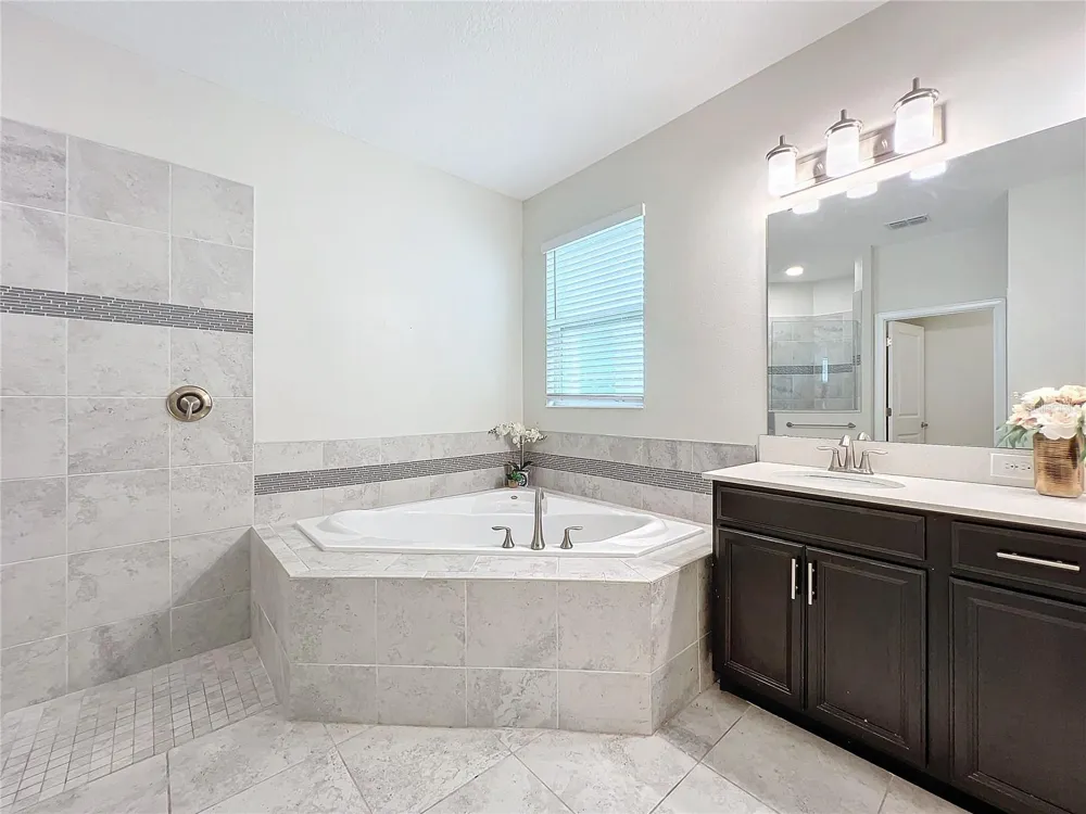 1065 BLACKWOLF RUN RD Davenport, FL 33896