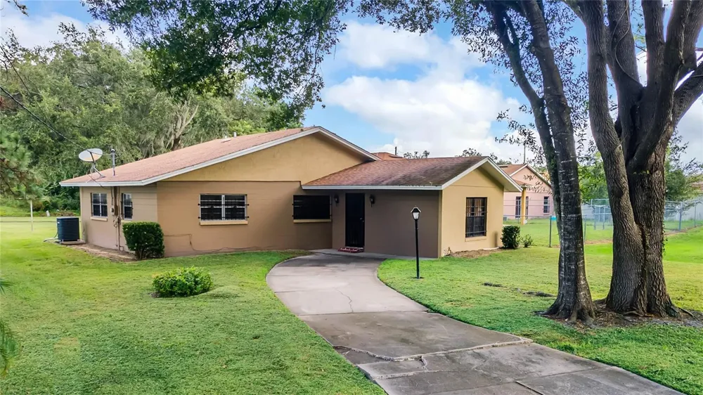 209 BAYSHORE DRIVE Orlando, FL 32805