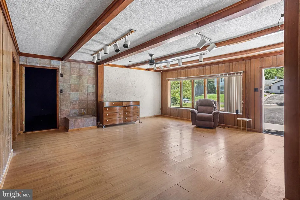 74 COUNTRY CLUB ROAD Willingboro, NJ 08046