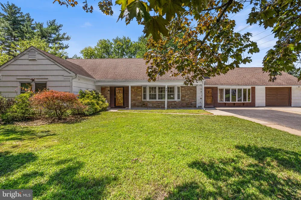 74 COUNTRY CLUB ROAD Willingboro, NJ 08046