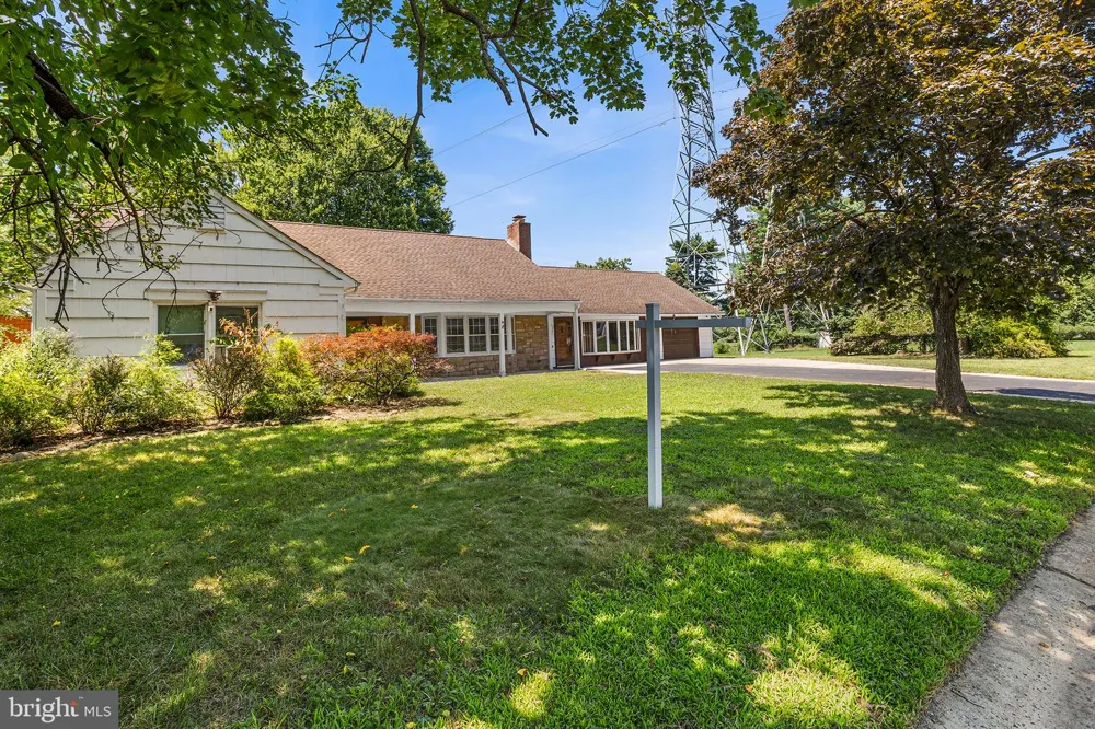 74 COUNTRY CLUB ROAD Willingboro, NJ 08046