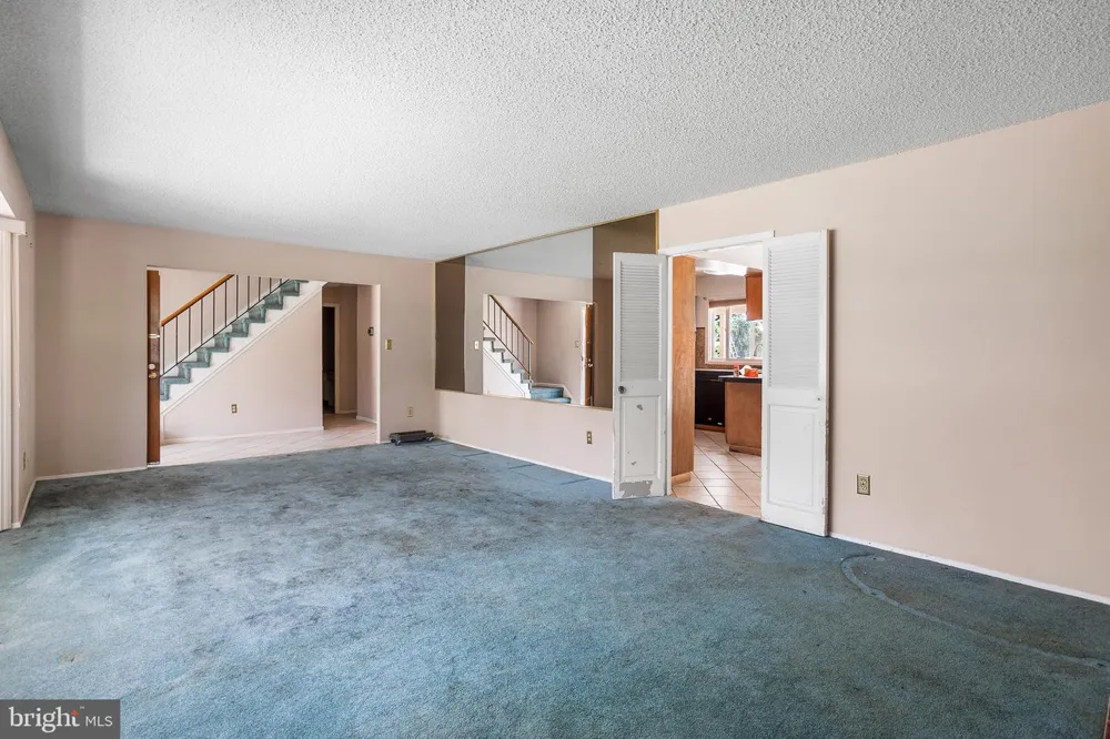 74 COUNTRY CLUB ROAD Willingboro, NJ 08046
