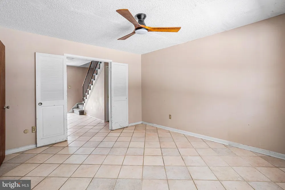 74 COUNTRY CLUB ROAD Willingboro, NJ 08046
