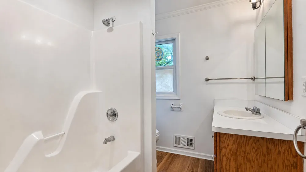 516 Ann Arbor Street Manchester, MI 48158