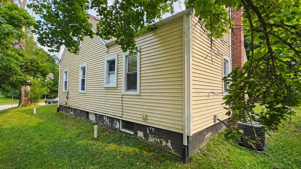 516 Ann Arbor Street Manchester, MI 48158