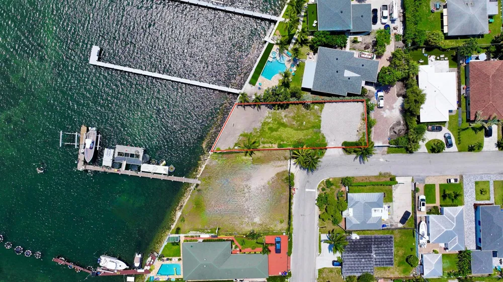 265 E 23RD STREET Riviera Beach, FL 33404