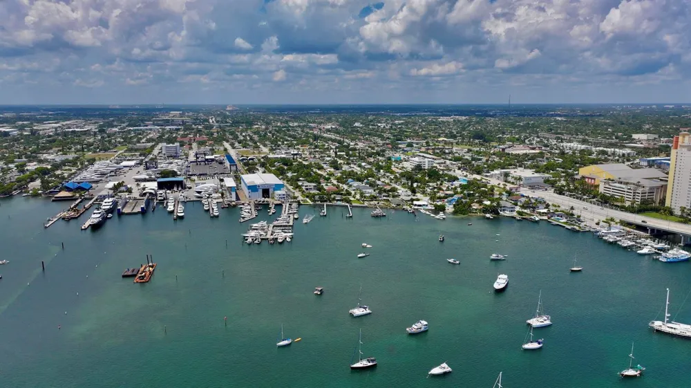 265 E 23RD STREET Riviera Beach, FL 33404