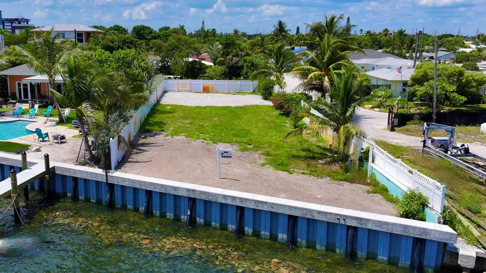 265 E 23RD STREET Riviera Beach, FL 33404